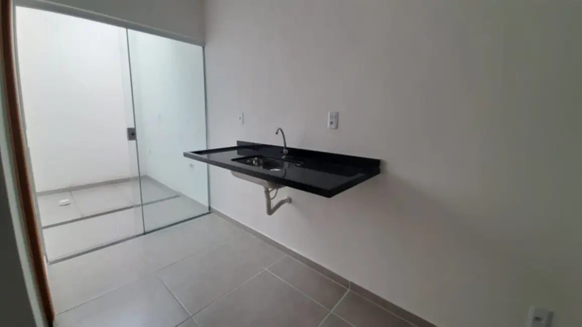 Casa com 1 quarto à venda, 35m2 em Peró, Cabo Frio - RJ - imagem 4 Foto 4 de Casa com 1 quarto à venda, 35m2 em Peró, Cabo Frio - RJ
