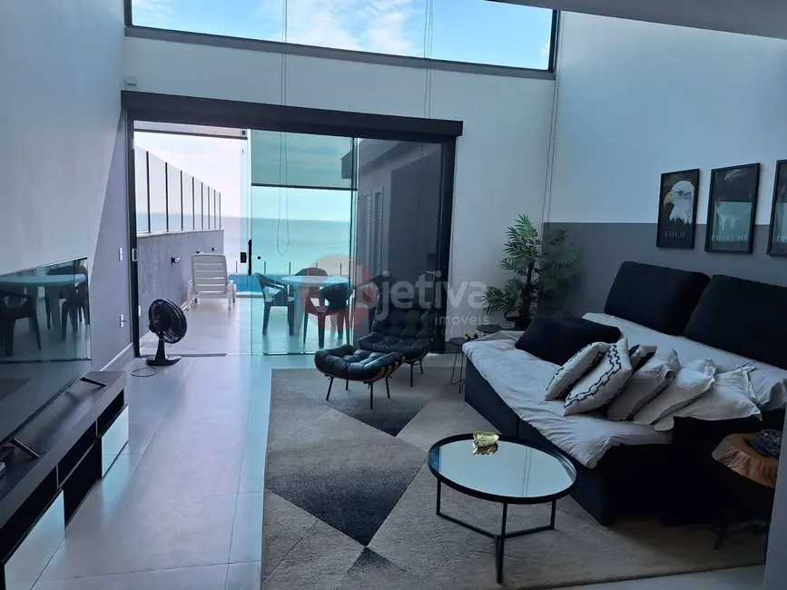 Foto 32 de Casa à venda, 225m2 em Araruama - RJ