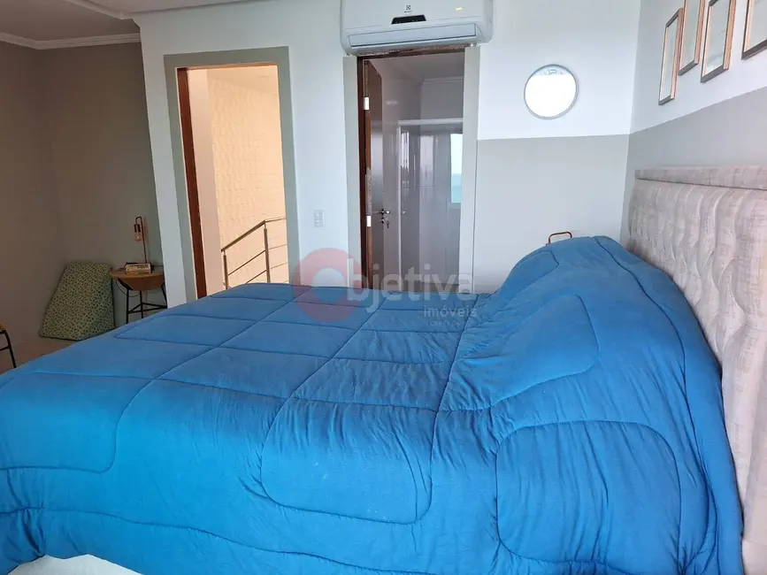 Foto 14 de Casa à venda, 225m2 em Araruama - RJ