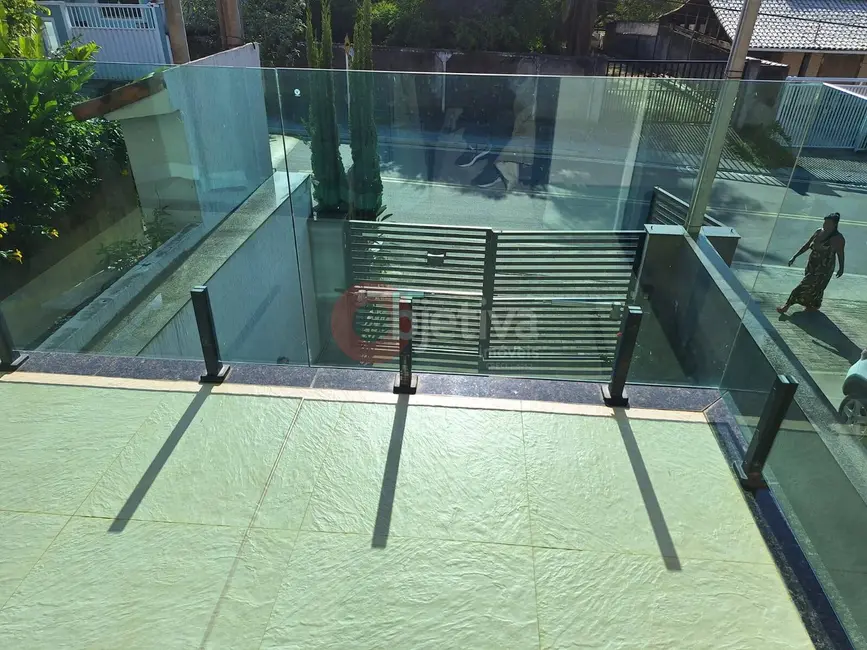 Foto 8 de Casa à venda, 225m2 em Araruama - RJ