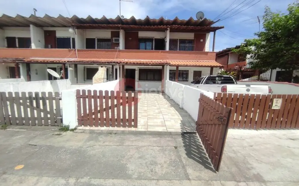 Foto 1 de Casa de Condomínio com 1 quarto à venda, 57m2 em Vila Blanche, Cabo Frio - RJ