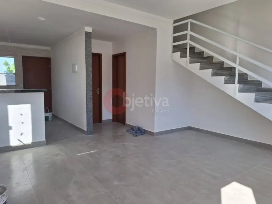 Foto 3 de Casa com 3 quartos à venda, 100m2 em Cabo Frio - RJ