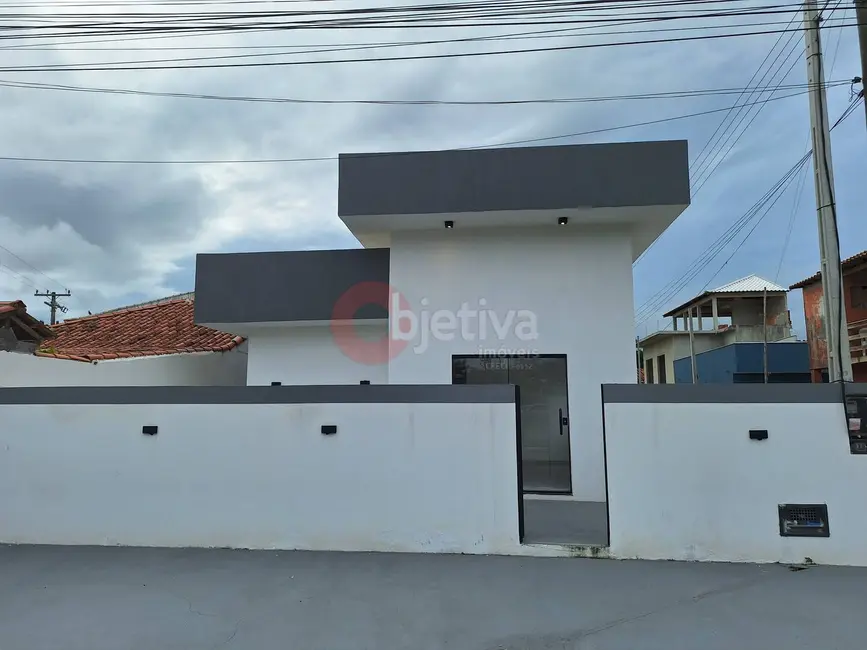 Foto 2 de Casa de Condomínio com 2 quartos à venda, 80m2 em Fluminense, Sao Pedro Da Aldeia - RJ