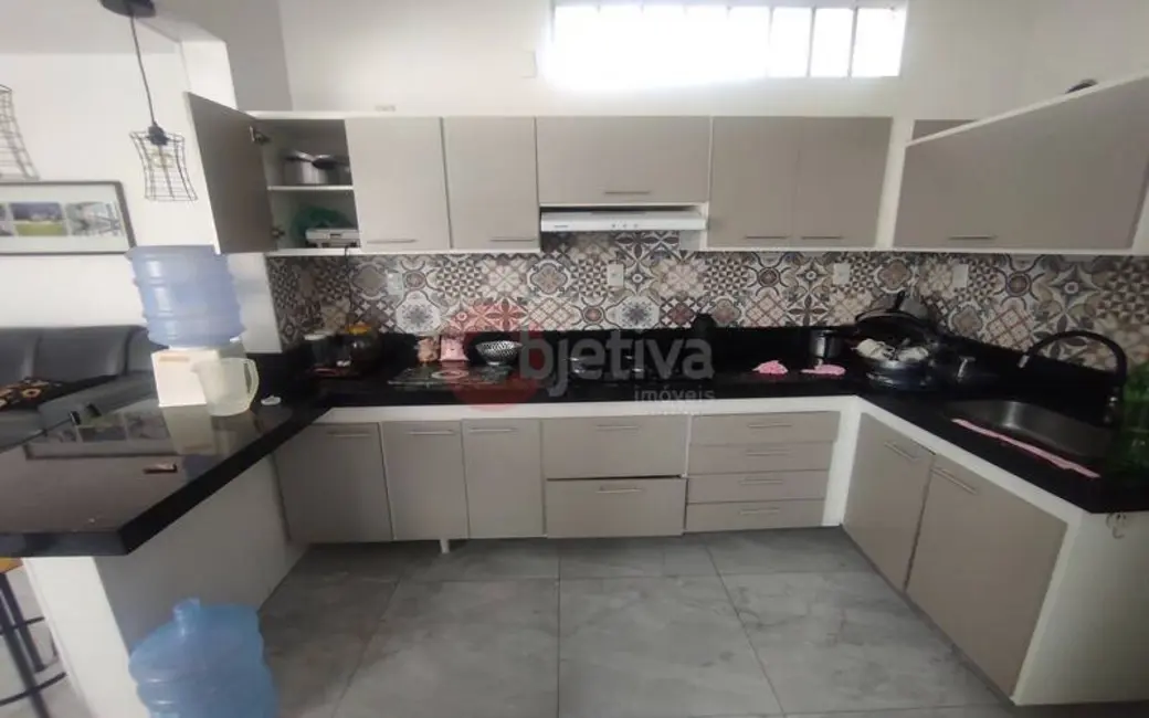 Apartamento com 2 quartos à venda, 80m2 em Centro, Cabo Frio - RJ - imagem 5 Foto 5 de Apartamento com 2 quartos à venda, 80m2 em Centro, Cabo Frio - RJ