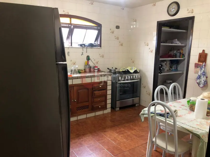 Foto 7 de Casa com 5 quartos à venda, 381m2 em Porto da Aldeia, Sao Pedro Da Aldeia - RJ