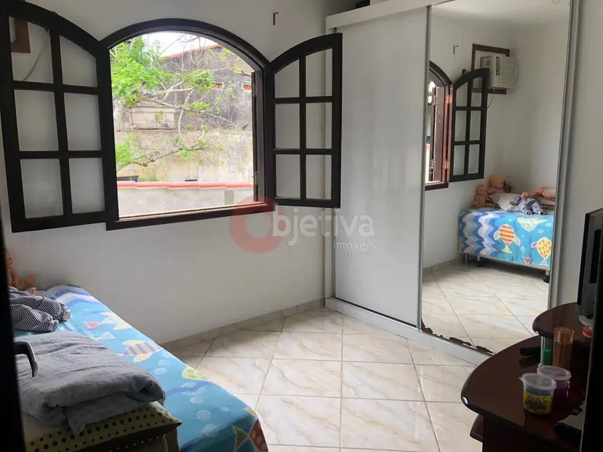 Foto 5 de Casa com 5 quartos à venda, 381m2 em Porto da Aldeia, Sao Pedro Da Aldeia - RJ