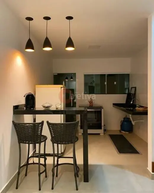 Casa de Condomínio com 2 quartos à venda, 92m2 em Jardim Peró, Cabo Frio - RJ - imagem 4 Foto 4 de Casa de Condomínio com 2 quartos à venda, 92m2 em Jardim Peró, Cabo Frio - RJ