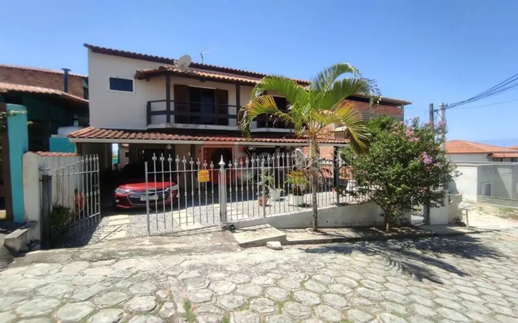 Foto 1 de Casa de Condomínio com 5 quartos à venda, 200m2 em Dunas do Peró, Cabo Frio - RJ