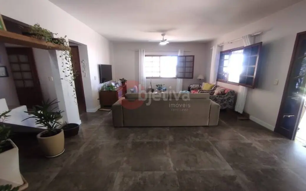 Foto 2 de Casa de Condomínio com 5 quartos à venda, 200m2 em Dunas do Peró, Cabo Frio - RJ