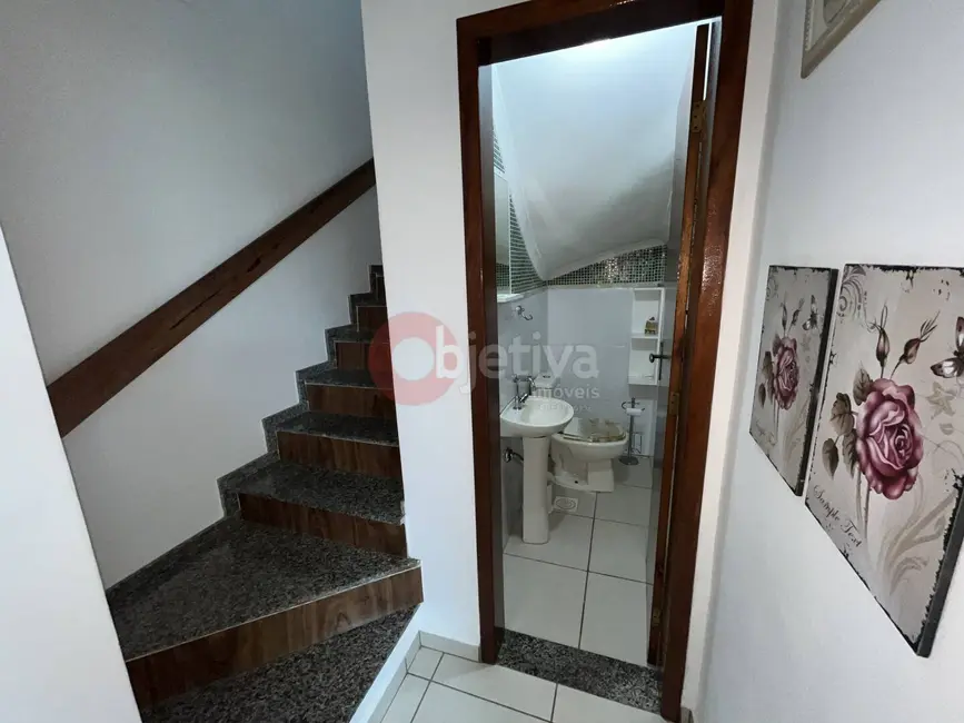 Foto 9 de Casa de Condomínio com 3 quartos à venda, 108m2 em Foguete, Cabo Frio - RJ