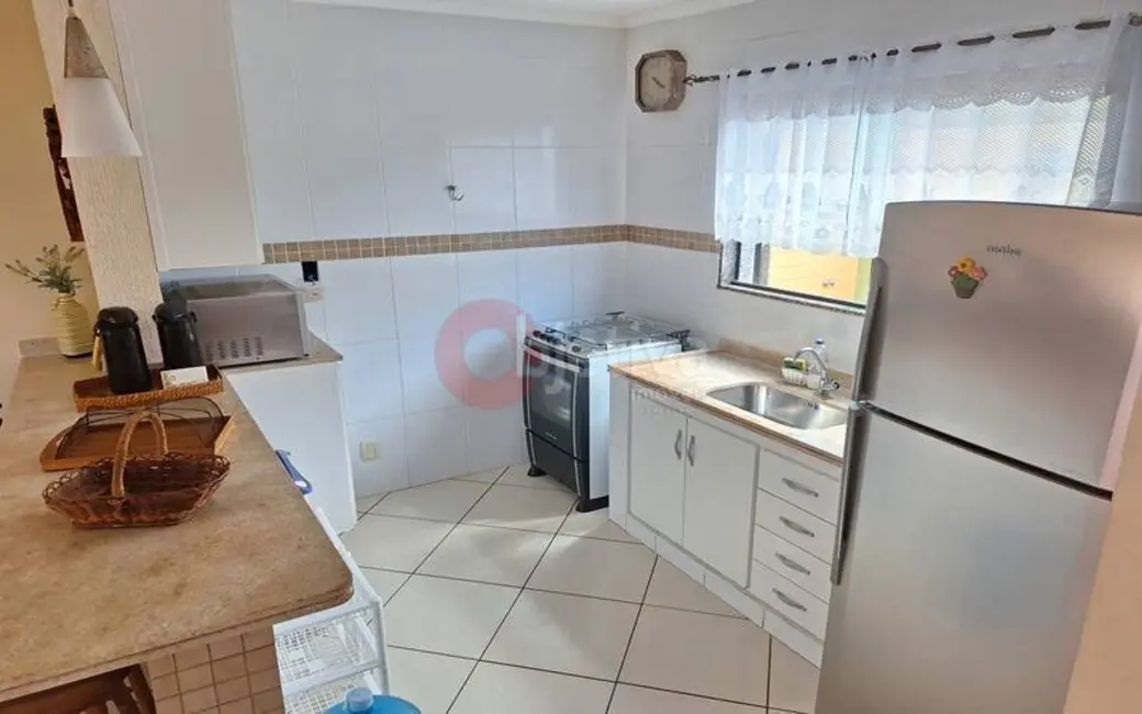 Foto 7 de Casa de Condomínio com 3 quartos à venda, 100m2 em Foguete, Cabo Frio - RJ