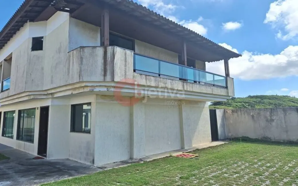 Foto 2 de Casa de Condomínio com 3 quartos à venda, 108m2 em Foguete, Cabo Frio - RJ