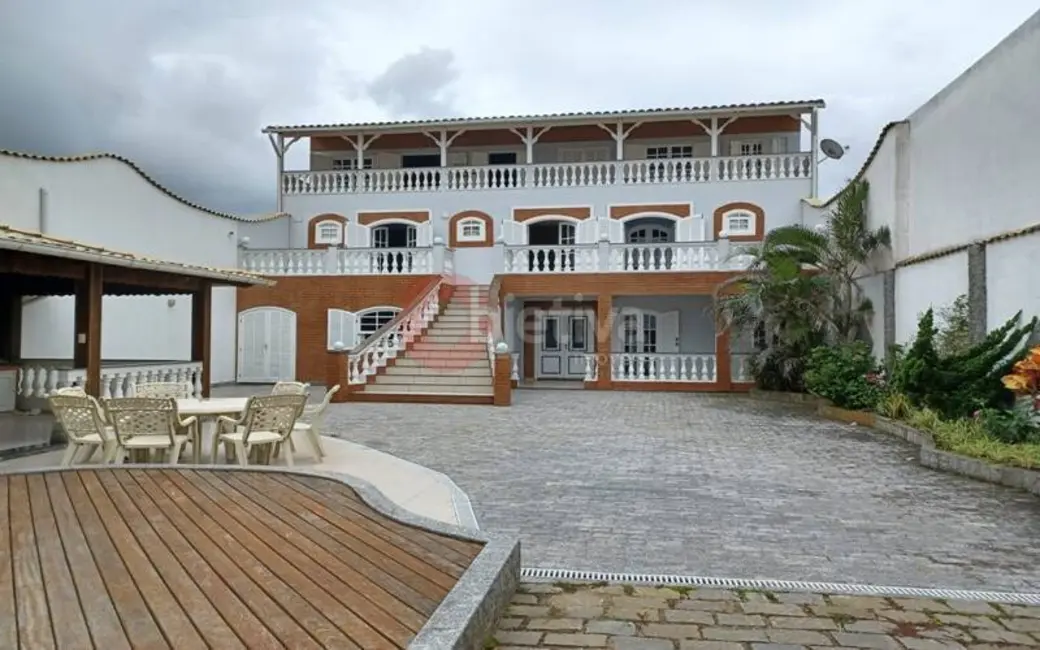 Foto 1 de Casa com 5 quartos à venda, 1225m2 em Recanto das Dunas, Cabo Frio - RJ