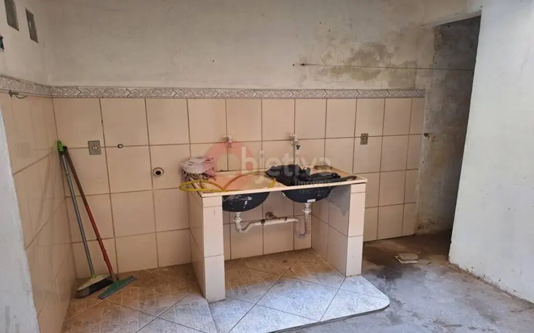 Foto 5 de Casa com 6 quartos à venda, 128m2 em Jacaré, Cabo Frio - RJ