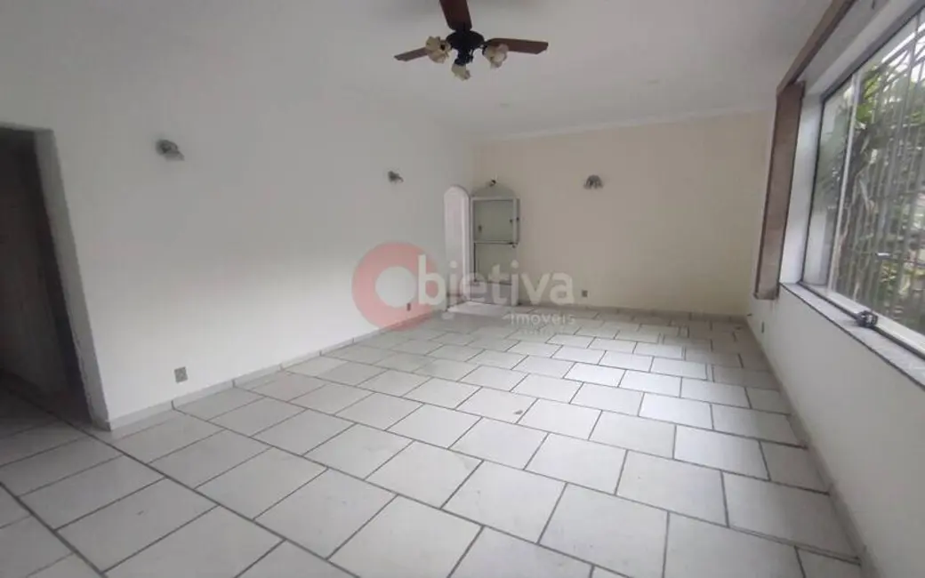 Foto 2 de Casa com 12 quartos à venda, 237m2 em Vila Nova, Cabo Frio - RJ