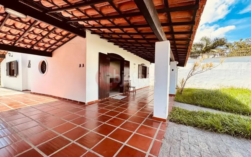 Foto 2 de Casa com 2 quartos à venda, 360m2 em Jardim Excelsior, Cabo Frio - RJ