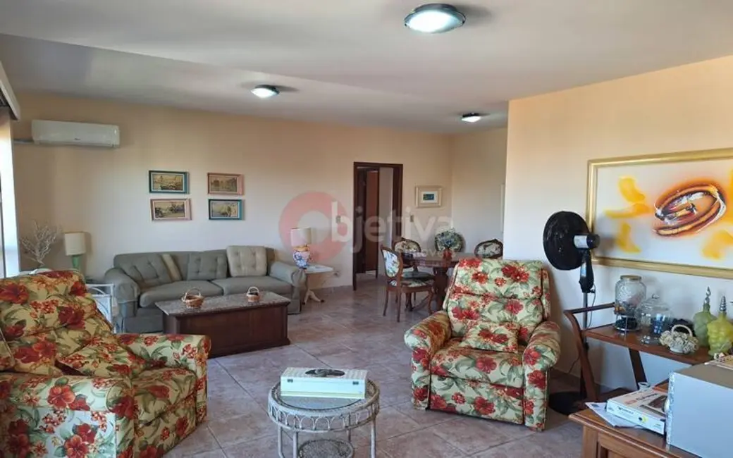 Foto 4 de Apartamento com 3 quartos à venda, 197m2 em Passagem, Cabo Frio - RJ