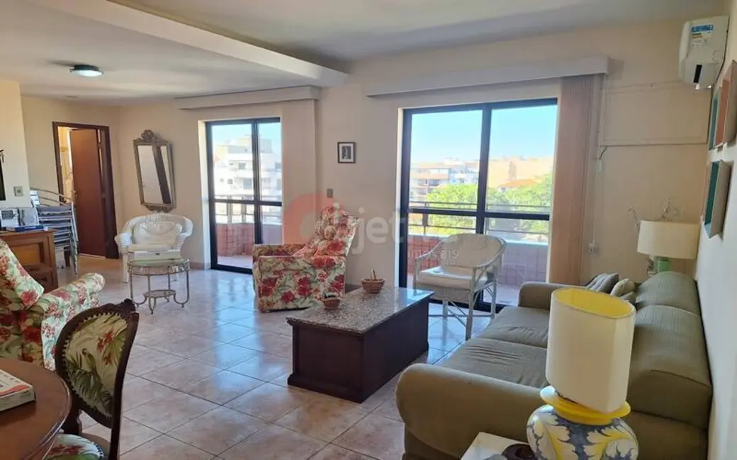 Foto 3 de Apartamento com 3 quartos à venda, 197m2 em Passagem, Cabo Frio - RJ