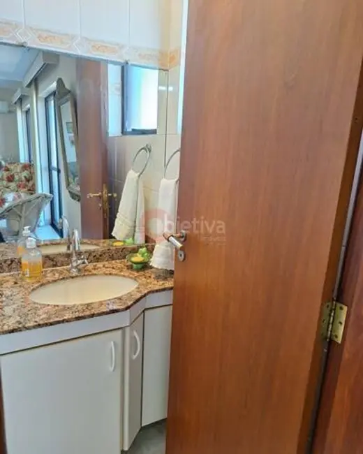 Foto 9 de Apartamento com 3 quartos à venda, 197m2 em Passagem, Cabo Frio - RJ