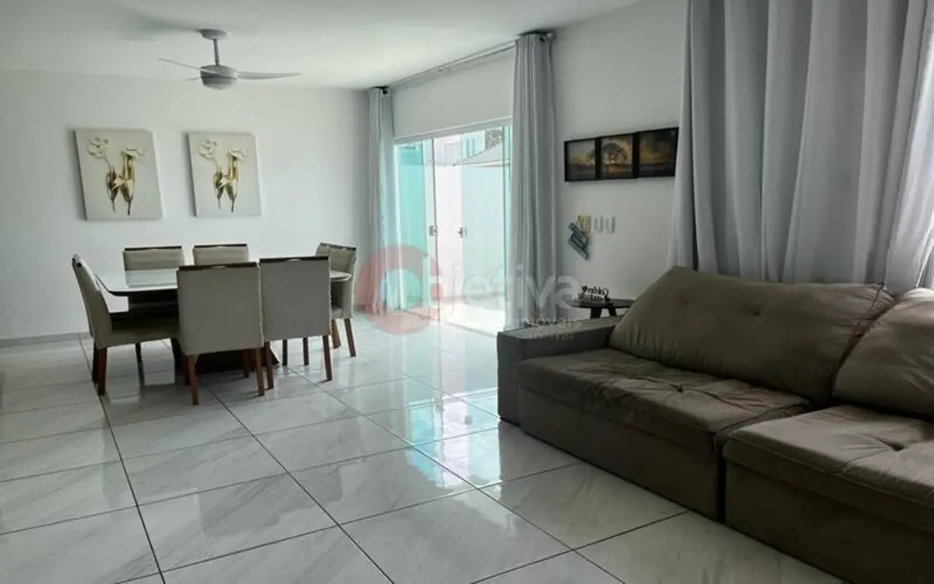 Foto 2 de Casa de Condomínio com 4 quartos à venda, 159m2 em Dunas do Peró, Cabo Frio - RJ