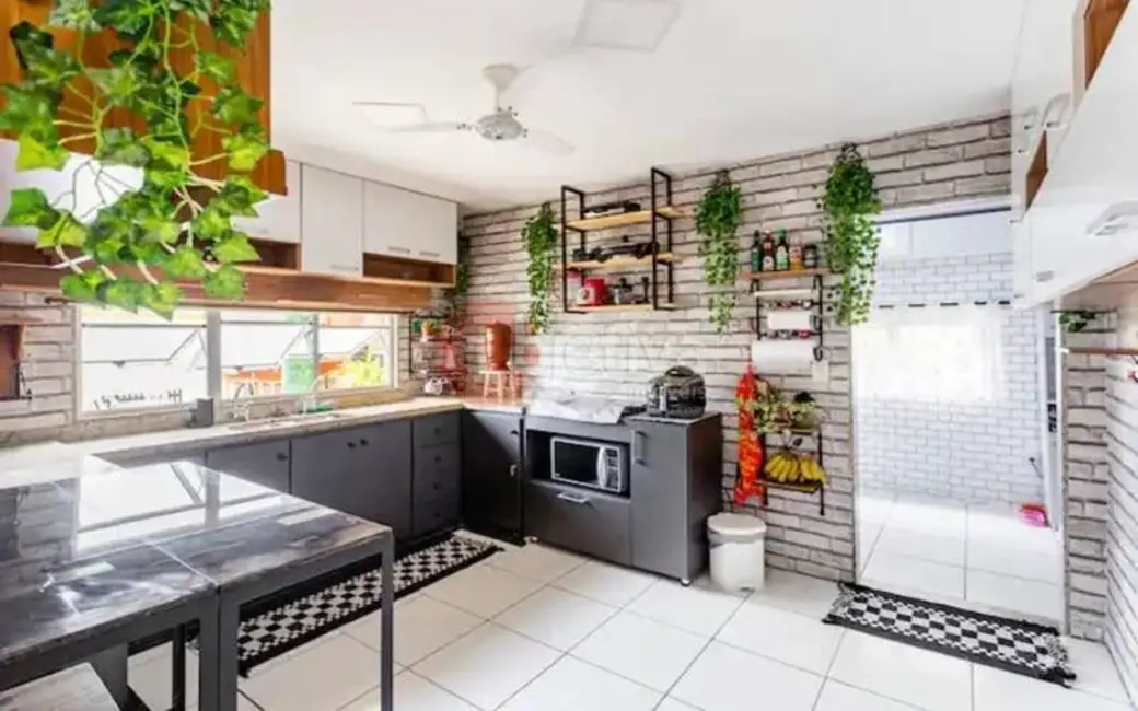 Foto 9 de Casa com 4 quartos à venda, 392m2 em Foguete, Cabo Frio - RJ