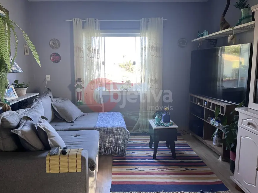 Foto 3 de Casa com 2 quartos à venda, 180m2 em Peró, Cabo Frio - RJ