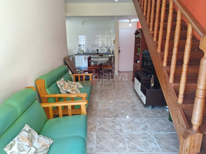 Foto 2 de Cobertura com 2 quartos à venda, 117m2 em Braga, Cabo Frio - RJ