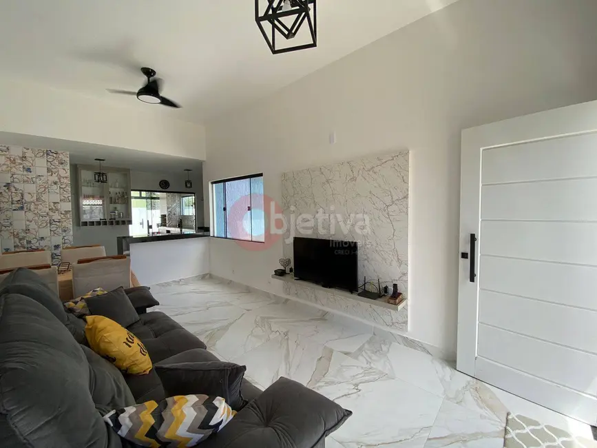 Foto 2 de Casa com 3 quartos à venda, 104m2 em Peró, Cabo Frio - RJ