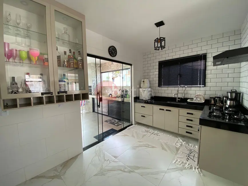Casa com 3 quartos à venda, 104m2 em Peró, Cabo Frio - RJ - imagem 6 Foto 6 de Casa com 3 quartos à venda, 104m2 em Peró, Cabo Frio - RJ