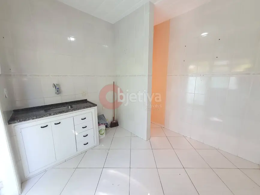 Foto 9 de Casa com 2 quartos à venda, 108m2 em Foguete, Cabo Frio - RJ