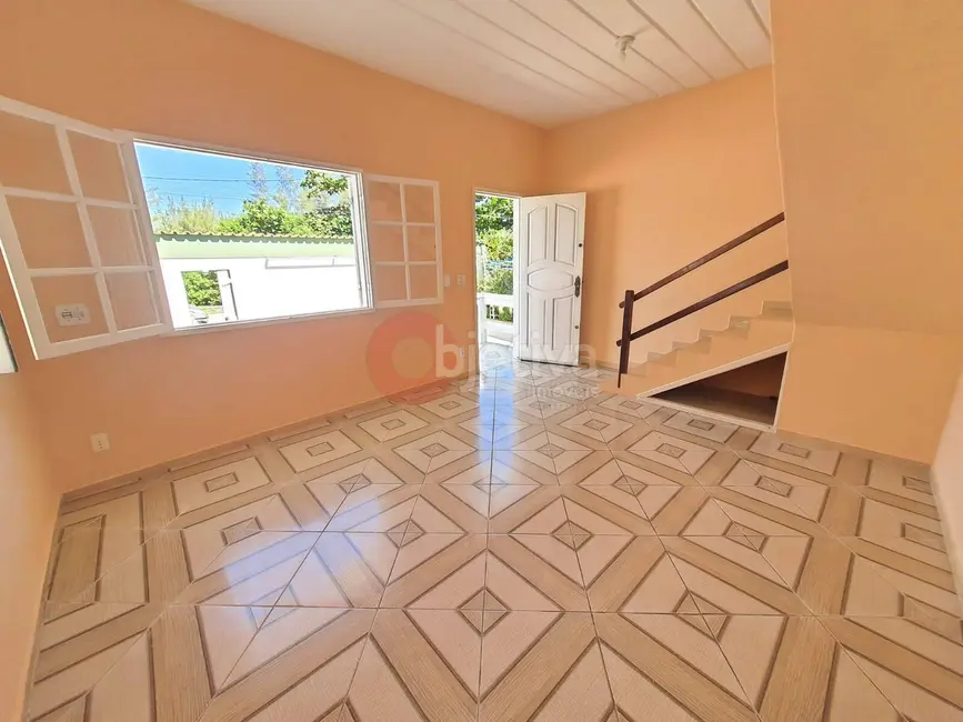 Foto 6 de Casa com 2 quartos à venda, 108m2 em Foguete, Cabo Frio - RJ