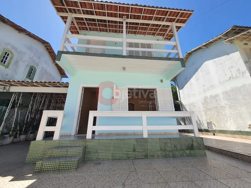 Foto 2 de Casa com 2 quartos à venda, 108m2 em Foguete, Cabo Frio - RJ