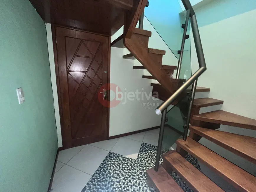 Foto 4 de Apartamento com 4 quartos à venda, 170m2 em Braga, Cabo Frio - RJ