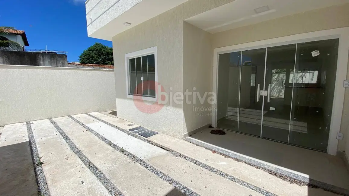 Foto 1 de Casa com 2 quartos à venda, 70m2 em Cabo Frio - RJ