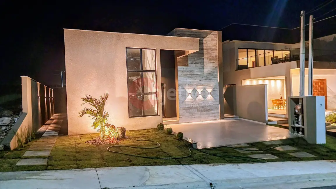 Foto 2 de Casa de Condomínio com 3 quartos à venda, 252m2 em Nova São Pedro, Sao Pedro Da Aldeia - RJ