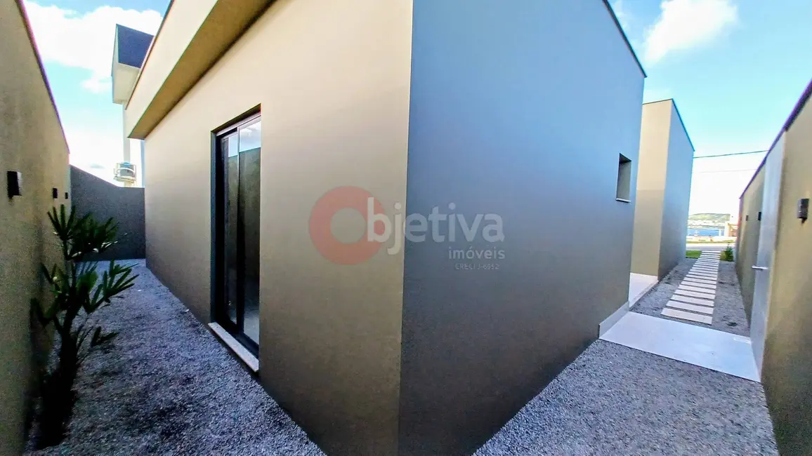 Casa de Condomínio com 3 quartos à venda, 252m2 em Nova São Pedro, Sao Pedro Da Aldeia - RJ - imagem 9 Foto 9 de Casa de Condomínio com 3 quartos à venda, 252m2 em Nova São Pedro, Sao Pedro Da Aldeia - RJ