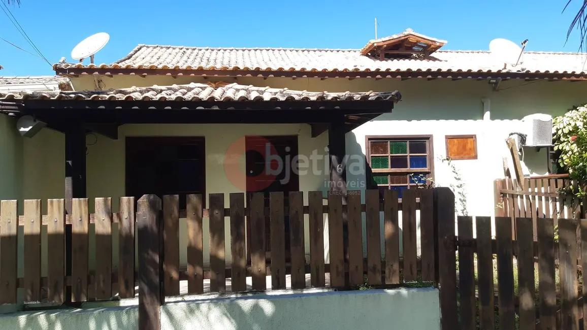 Foto 2 de Casa de Condomínio com 2 quartos à venda, 85m2 em Ogiva, Cabo Frio - RJ