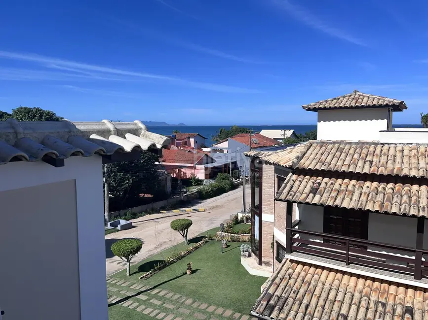 Casa com 6 quartos à venda, 364m2 em Praia Linda, Sao Pedro Da Aldeia - RJ - imagem 4 Foto 4 de Casa com 6 quartos à venda, 364m2 em Praia Linda, Sao Pedro Da Aldeia - RJ