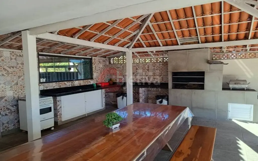 Casa de Condomínio com 2 quartos à venda, 80m2 em Ogiva, Cabo Frio - RJ - imagem 4 Foto 4 de Casa de Condomínio com 2 quartos à venda, 80m2 em Ogiva, Cabo Frio - RJ