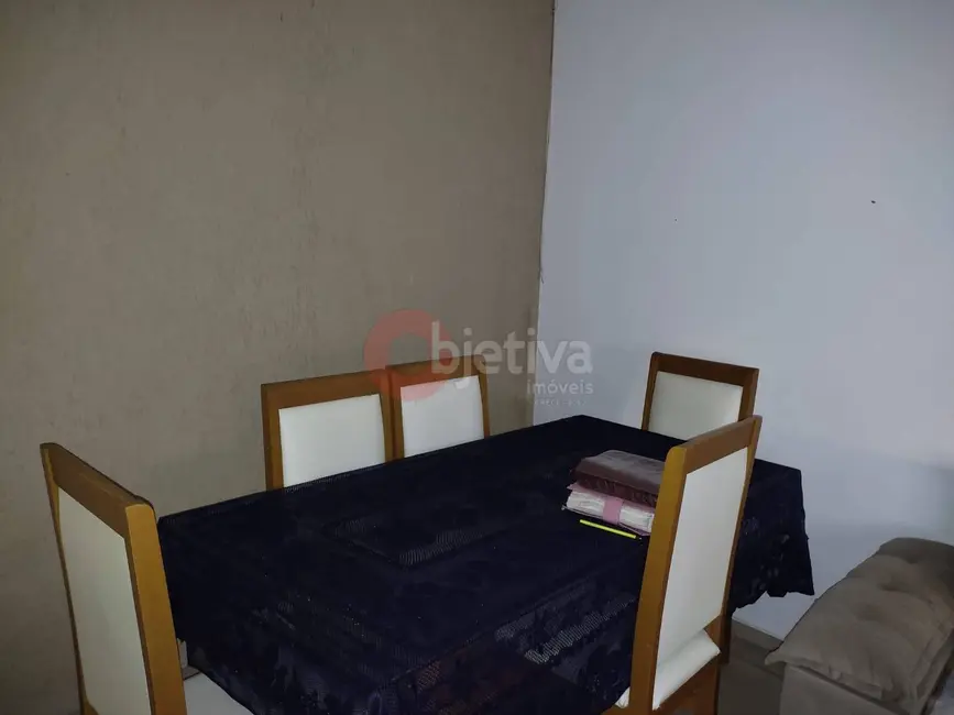 Foto 3 de Casa com 2 quartos à venda, 200m2 em Caminho de Búzios, Cabo Frio - RJ