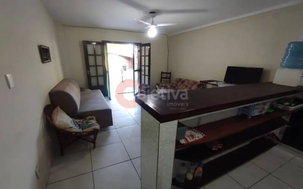 Foto 2 de Apartamento com 1 quarto à venda, 60m2 em Peró, Cabo Frio - RJ