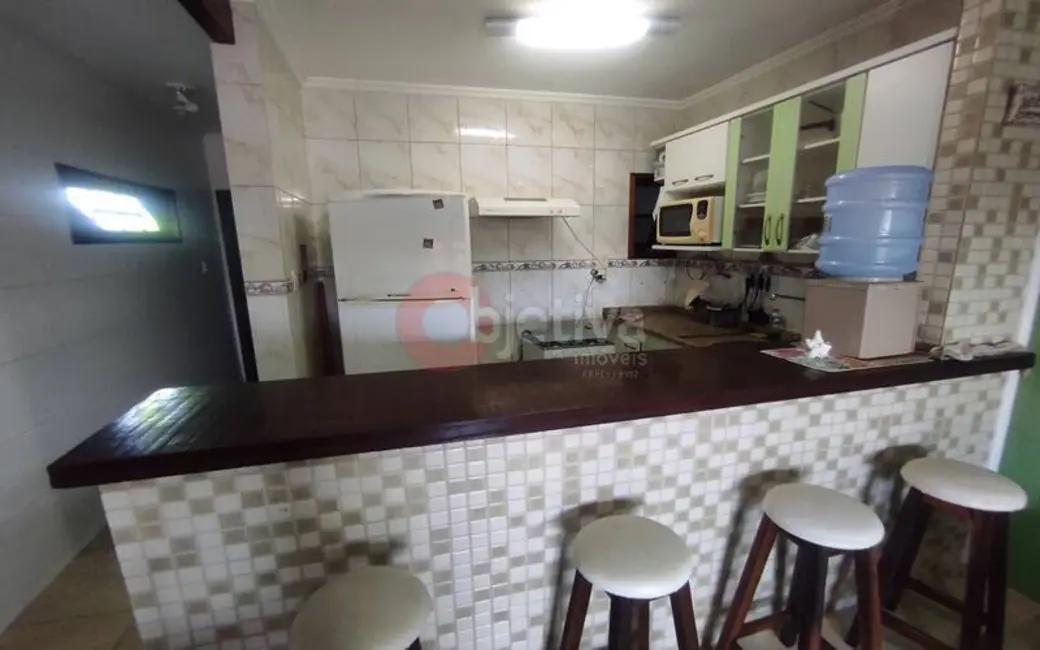 Foto 2 de Apartamento com 2 quartos à venda, 80m2 em Peró, Cabo Frio - RJ