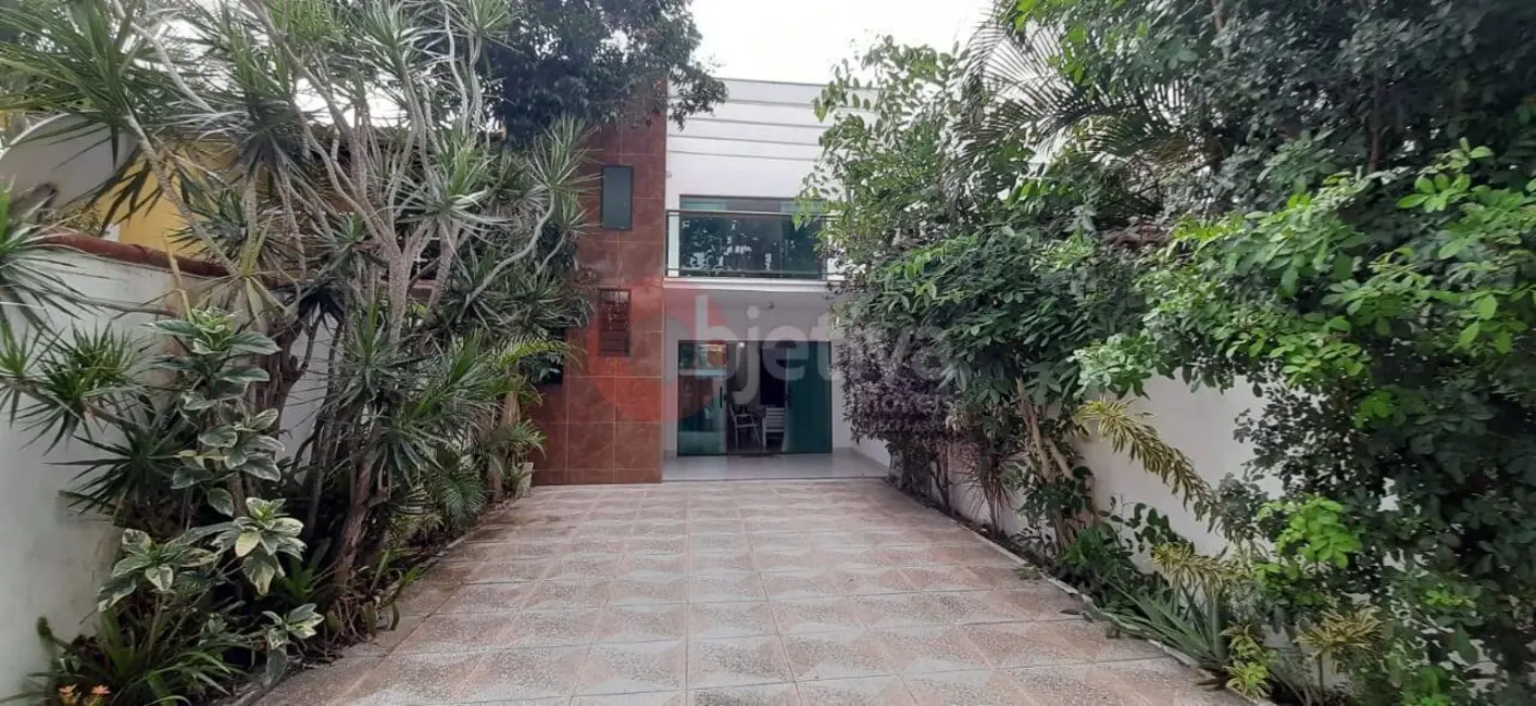 Foto 1 de Casa com 4 quartos à venda, 595m2 em Palmeiras, Cabo Frio - RJ