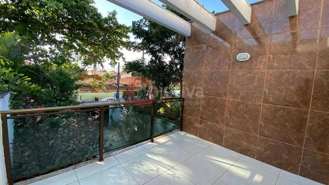 Foto 2 de Casa com 4 quartos à venda, 595m2 em Palmeiras, Cabo Frio - RJ