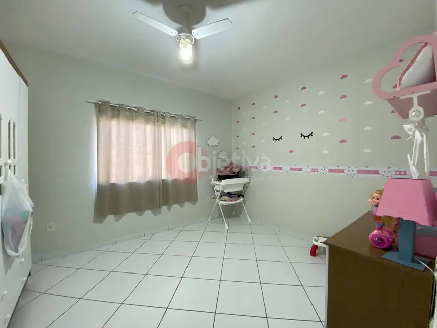 Foto 5 de Casa com 2 quartos à venda, 300m2 em Parque Riviera, Cabo Frio - RJ