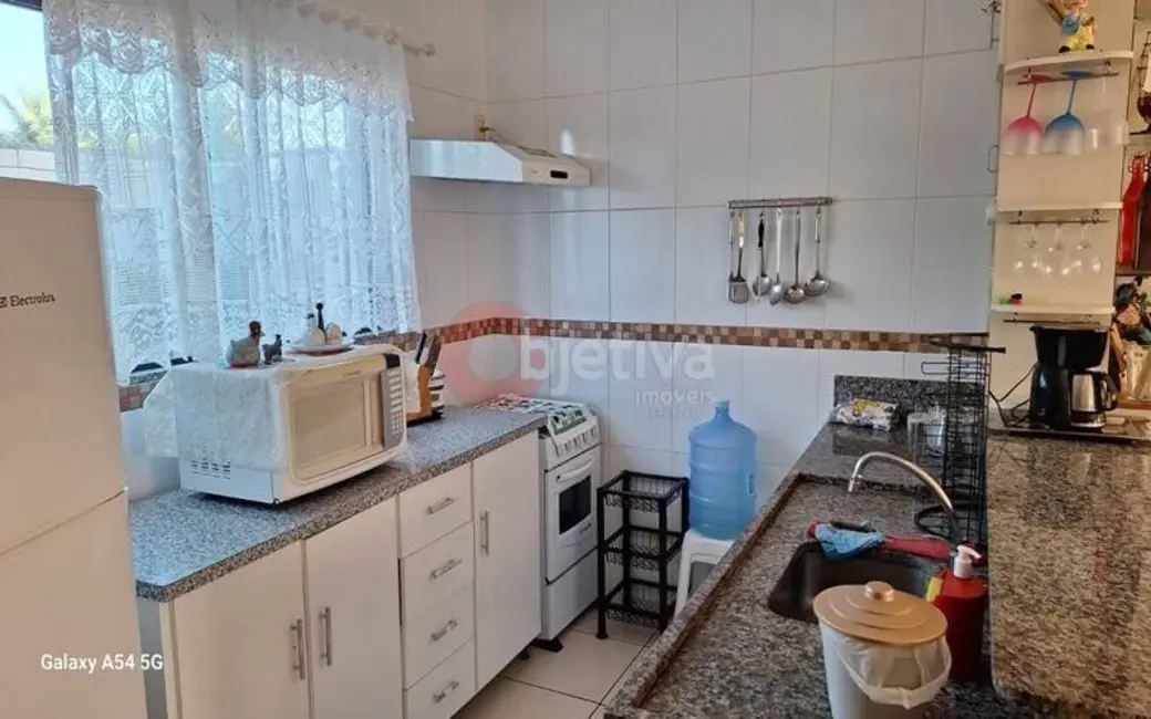 Foto 5 de Apartamento com 3 quartos à venda e para alugar, 90m2 em Foguete, Cabo Frio - RJ