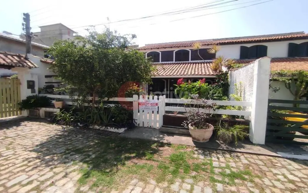 Foto 1 de Casa de Condomínio com 3 quartos à venda, 100m2 em Palmeiras, Cabo Frio - RJ