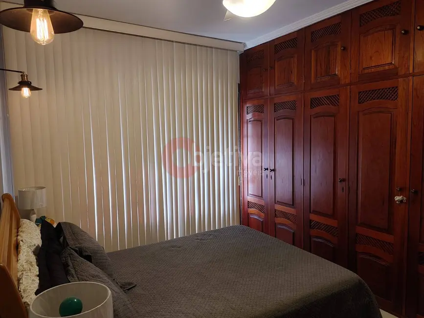 Casa com 3 quartos à venda, 210m2 em Centro, Cabo Frio - RJ - imagem 6 Foto 6 de Casa com 3 quartos à venda, 210m2 em Centro, Cabo Frio - RJ