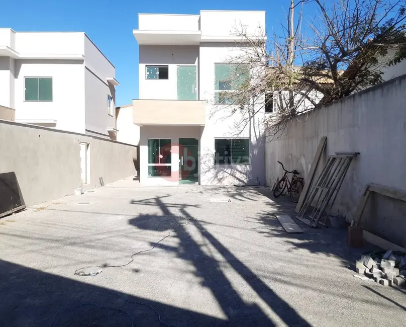 Foto 2 de Apartamento com 4 quartos à venda, 120m2 em Peró, Cabo Frio - RJ