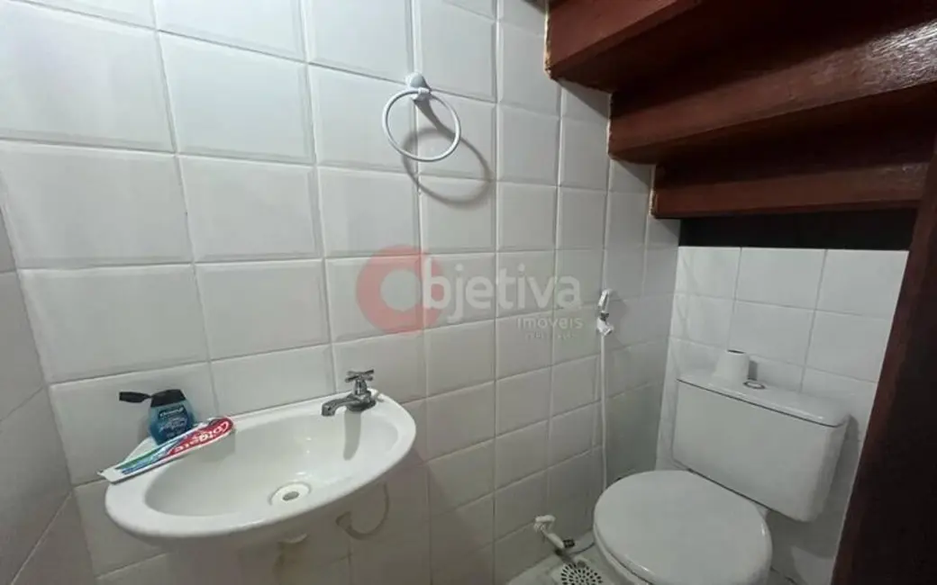 Foto 6 de Casa de Condomínio com 2 quartos à venda, 92m2 em Ogiva, Cabo Frio - RJ